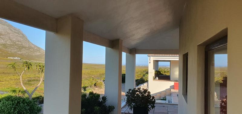8 Bedroom Property for Sale in Pringle Bay Western Cape